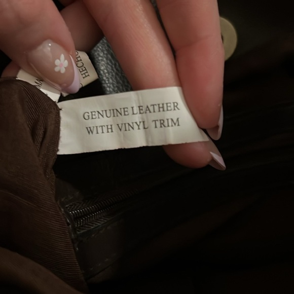 Dark brown genuine leather shoulder handbag. Gold hardware. 3 compartments. - Picture 4 of 5